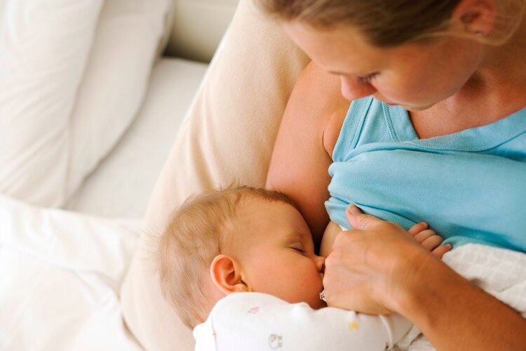 6 Things I Wish I Had Known About Breastfeeding Before Having My Baby